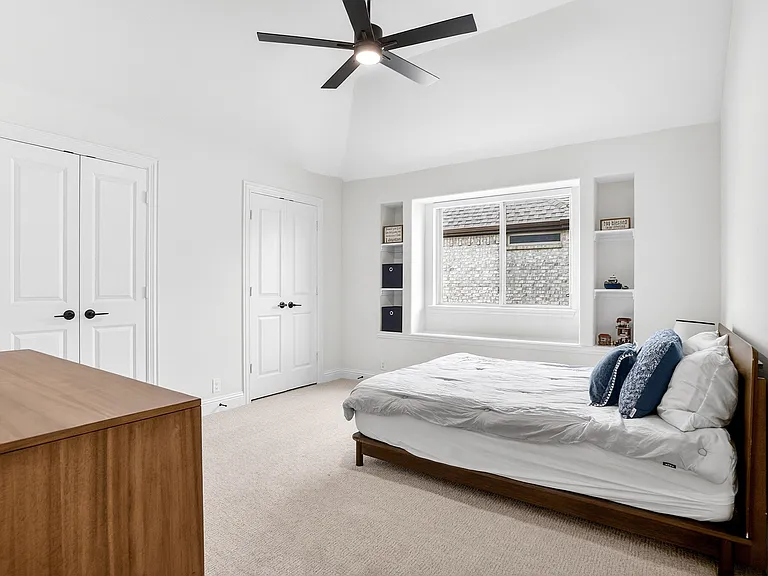 4010 Zina Ln — Photo 30