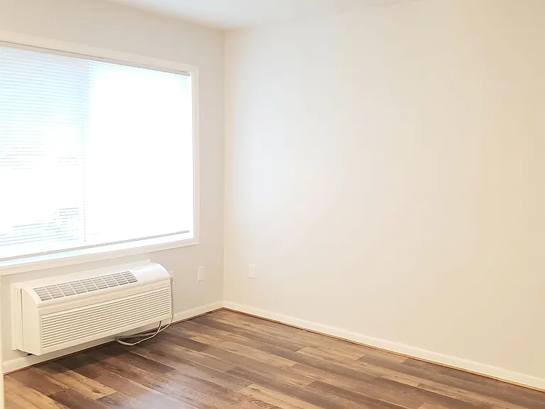 1010 Washington St #208 — Photo 3
