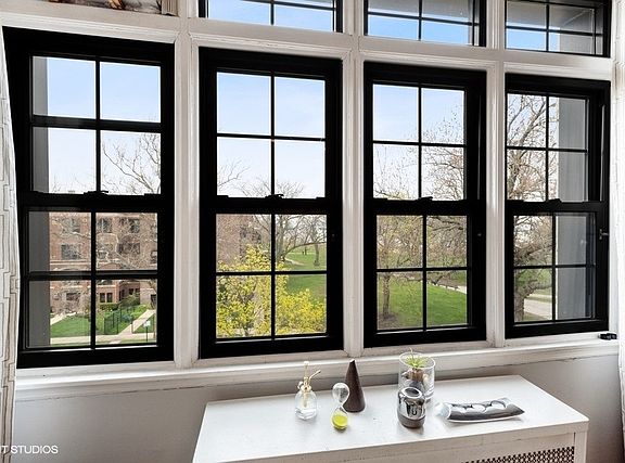 3rd image of 1127 W Farwell Ave APT 301