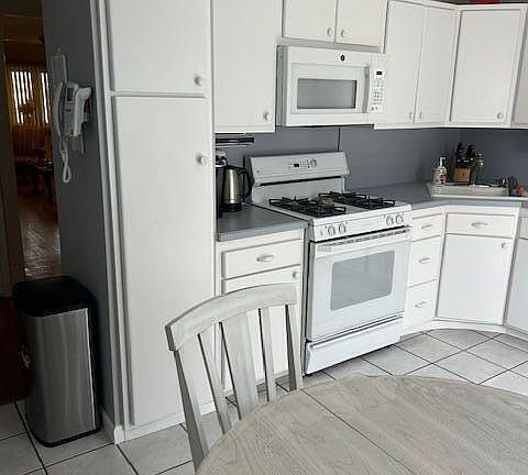5th image of 231 Woehrle Ave