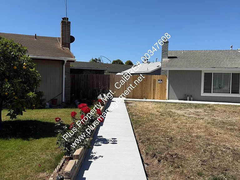1520 Jonathan Pl #A — Photo 2