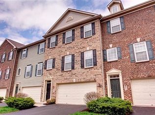 1689 Big Bear Dr, Washington Township, OH 45458