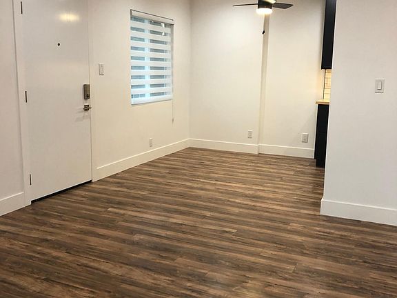 Entrance looking into the kitchen and dining area