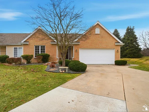 3174 Crystal Ct, Lambertville, MI 48144