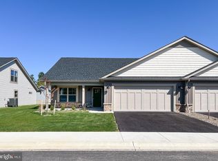 37 Grainfield Ct, Martinsburg, WV 25404