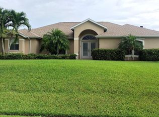 2607 SE Emmett Rd, Port Saint Lucie, FL 34952