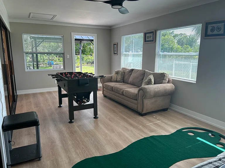 110 Ciboa Ave — Photo 11