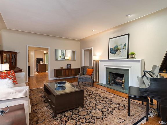 4th image of 3333 Belcaro Dr