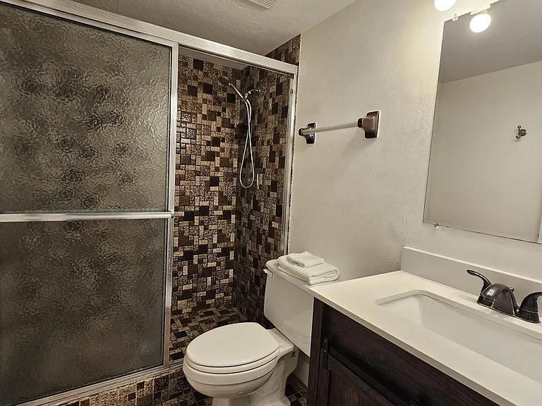 828 Wiggins Pass Rd #9 — Photo 19