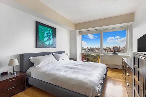 Rented by Compass | media 4