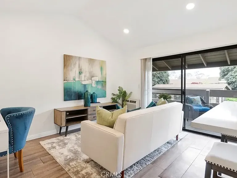 262 Streamwood — Photo 176
