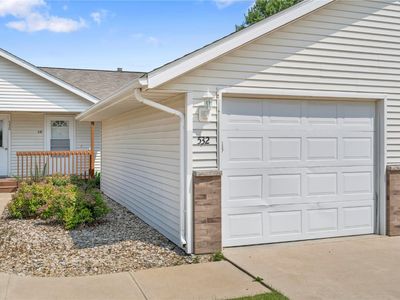 532 Iris Ave, Tiffin, IA, 52340