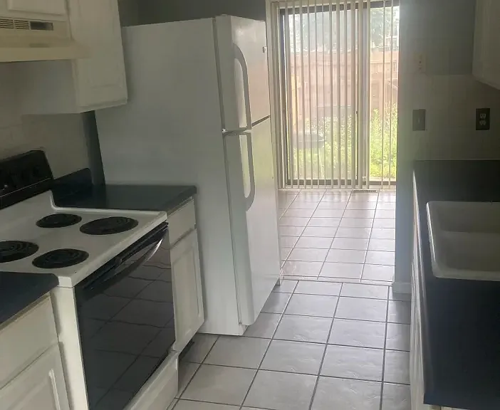 510 Halifax Cir — Photo 1