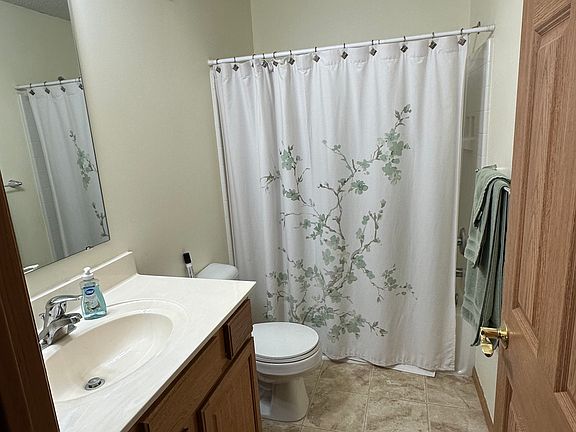 4th image of 3820 Hazel Trl Unit B