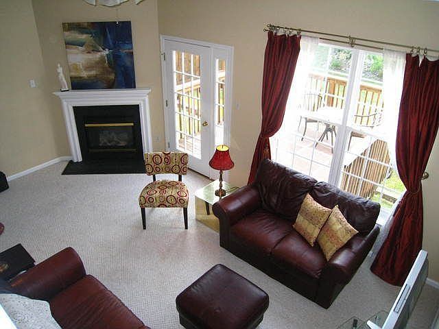 2nd image of 437 Fort Hill Cir