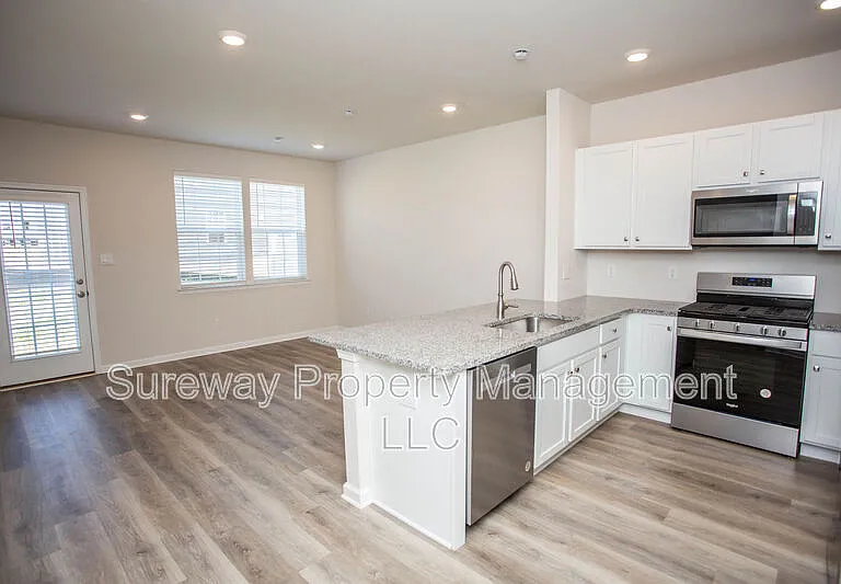 55 Elliot Ln — Photo 3