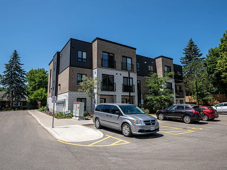 253 Exhibition St — Photo 19