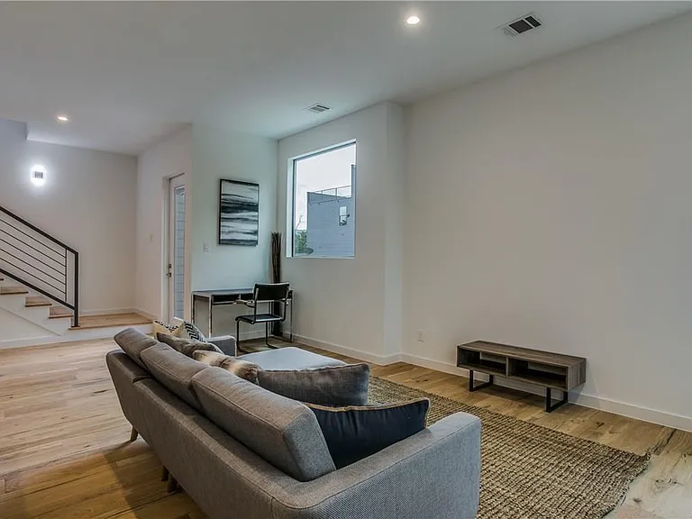 2627 Kimsey Dr #103 — Photo 7