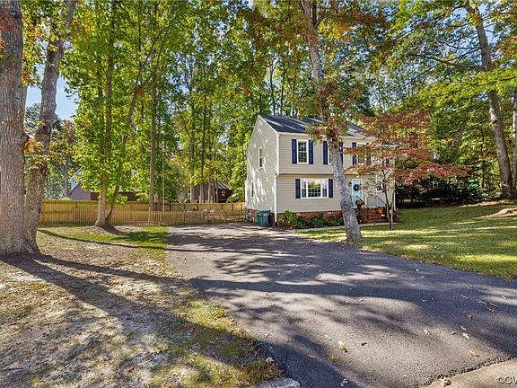 3rd image of 2337 Thousand Oaks Dr