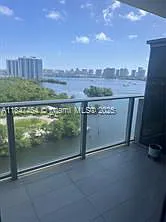 16385 Biscayne Blvd #1206 Photo 1
