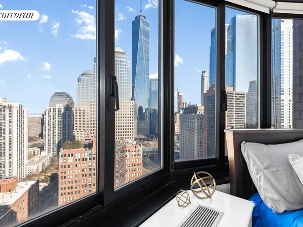 200 Rector Place image 7 of 26