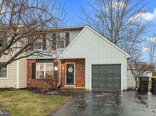 420 Saint Andrews Ln, Harleysville, PA 19438