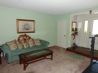 25026 Newhall Ave, Santa Clarita, CA 91321