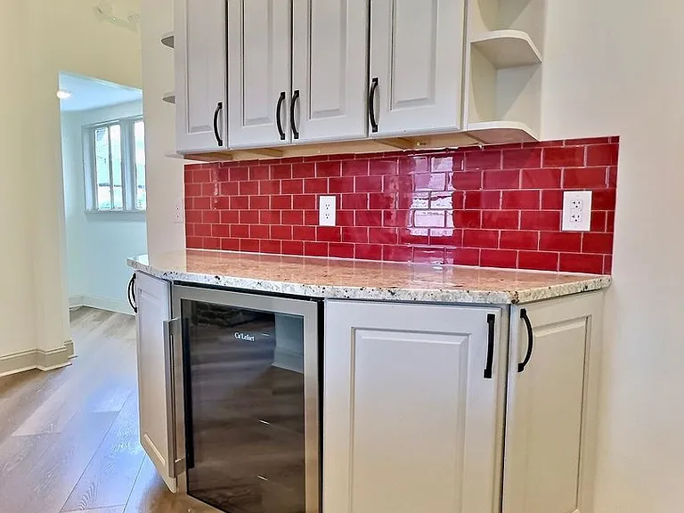 514 W Kirkwood Ave — Photo 6