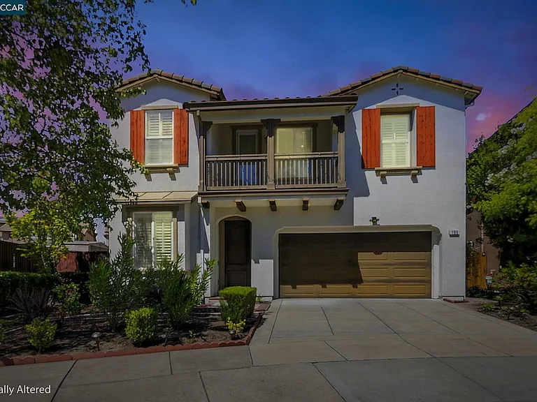 165 Paddington Ct — Photo 2
