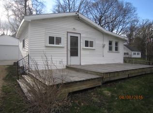 68 Valley St, Williams Bay, WI 53191