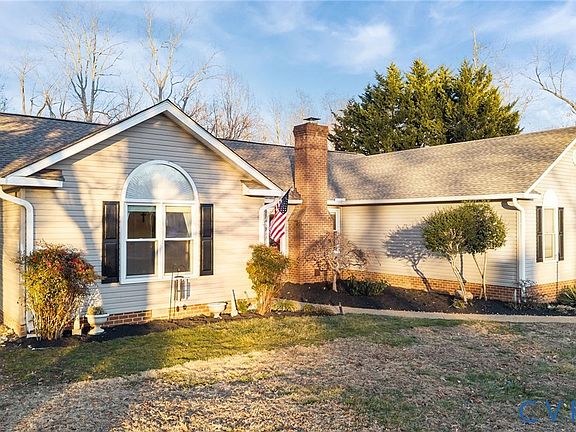 4th image of 518 Rebel Ridge Rd