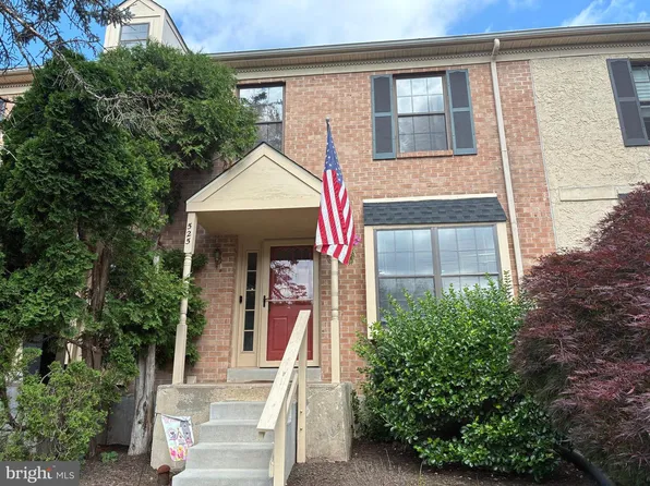 525 Bassett Ln, Jeffersonville, PA 19403