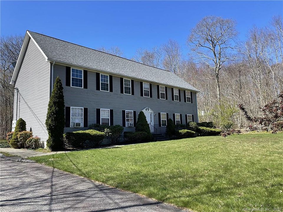 32 Iron St Ledyard, CT, 06339 Apartments for Rent Zillow