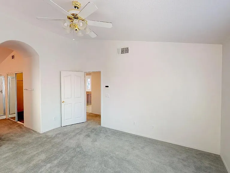 9047 Ravenhurst St — Photo 22