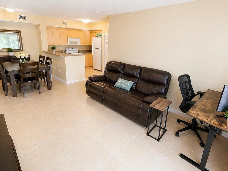 7980 N Nob Hill Rd #205 — Photo 14