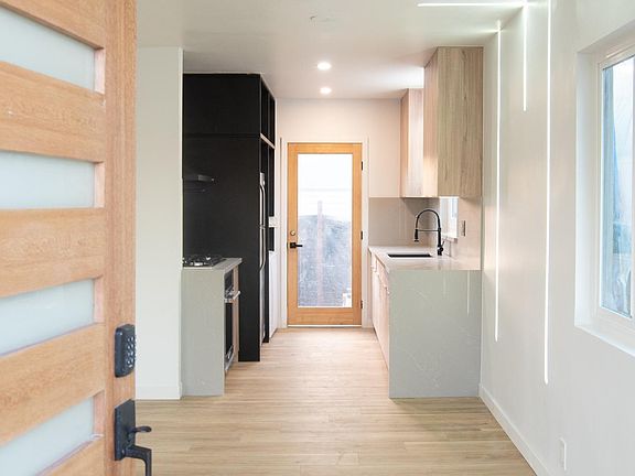 Beautiful entry. The difference in renting from our luxury rentals.