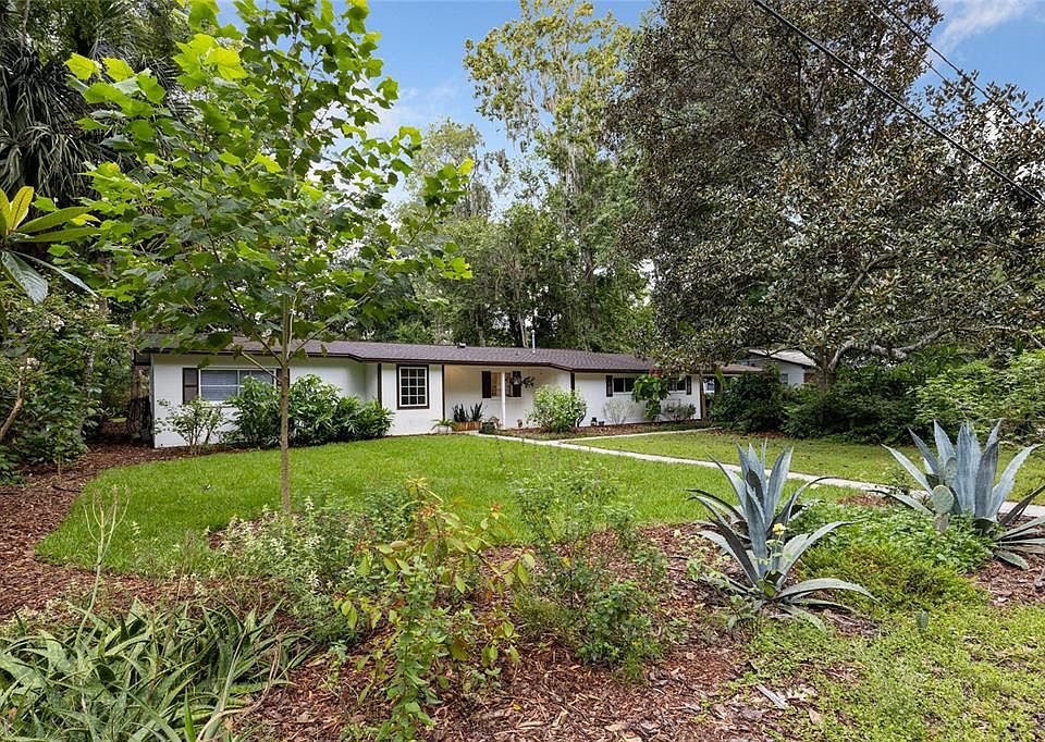 1st image of 2609 NW 12TH AVENUE