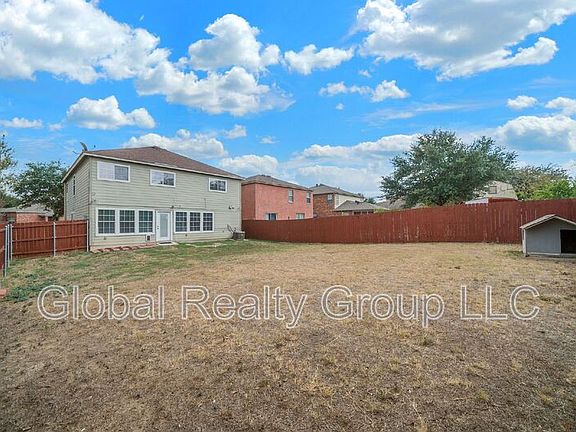 3rd image of 5107 Meridian Farm