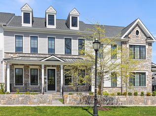 21 Wallace Way, Chappaqua, NY 10514