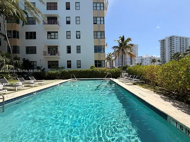 2445 Lake Pancoast Dr #7 — Photo 24