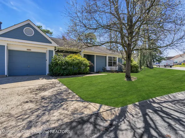 1050B Buckingham Drive, Manchester, NJ 08759