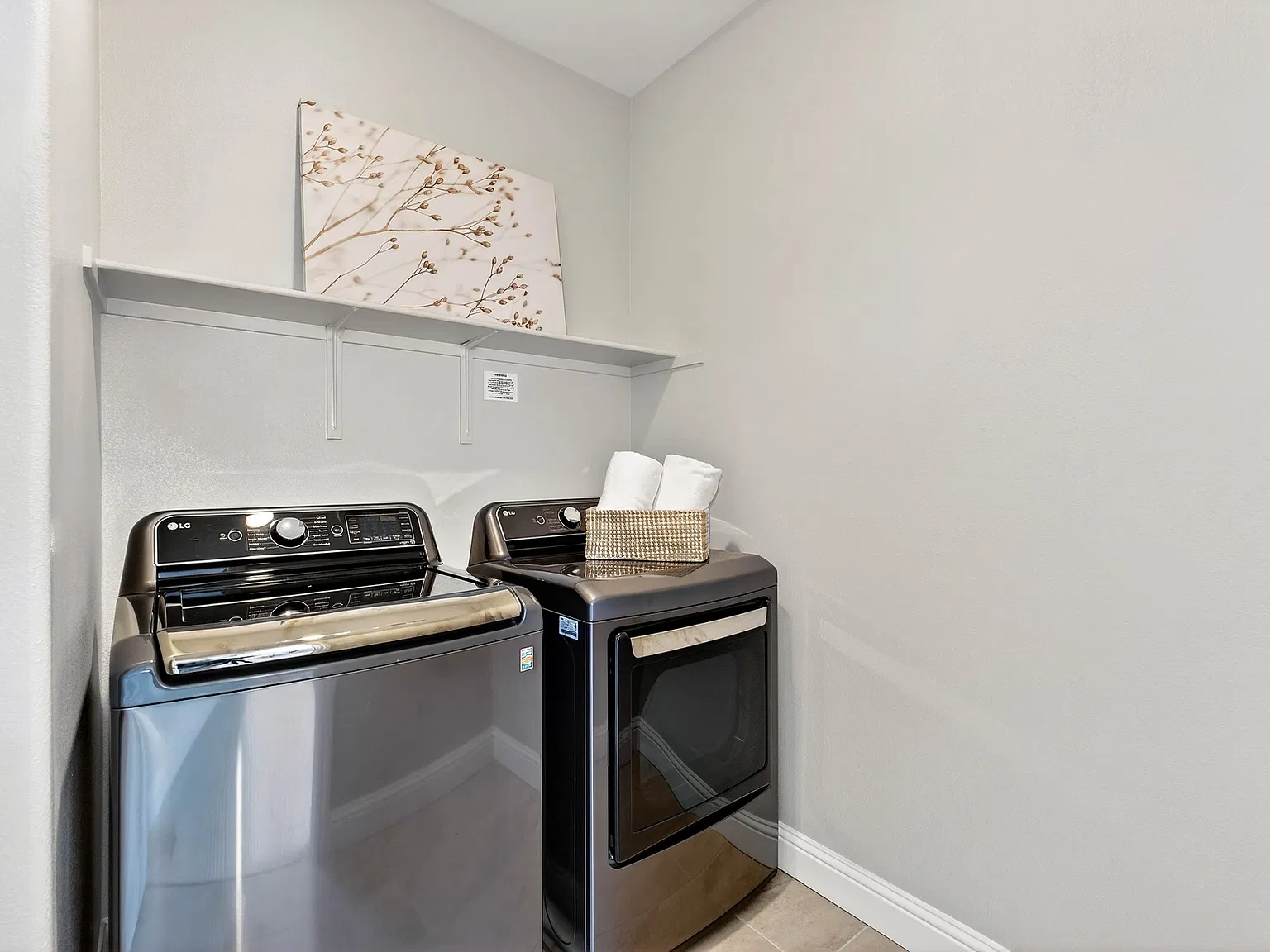 3 bed, 1912 sqft, $7,250 — Photo 4