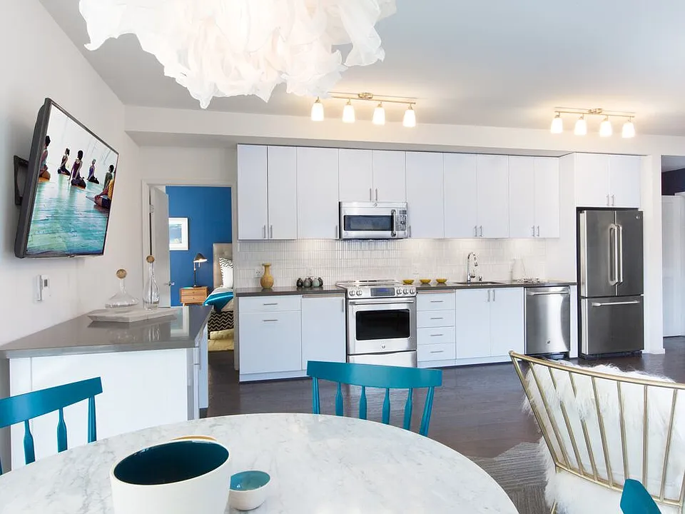 Signature Two Bedroom Kitchen