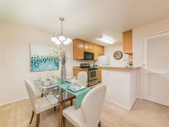 5th image of 2773 Somerset Park Cir