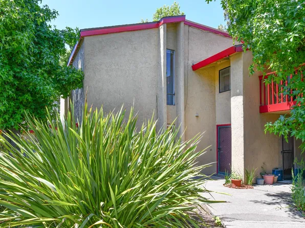13 Redwood Court, Santa Rosa, CA 95409