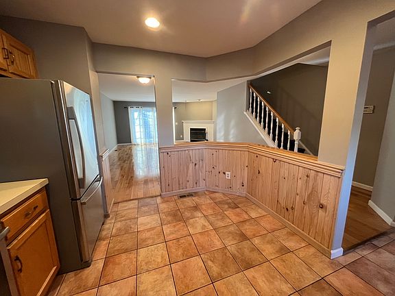 5th image of 1302 Brentwood Dr
