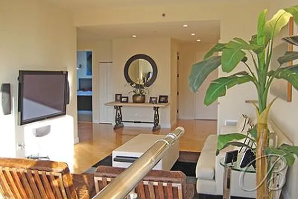 Sold by Bellmarc Realty | media 11