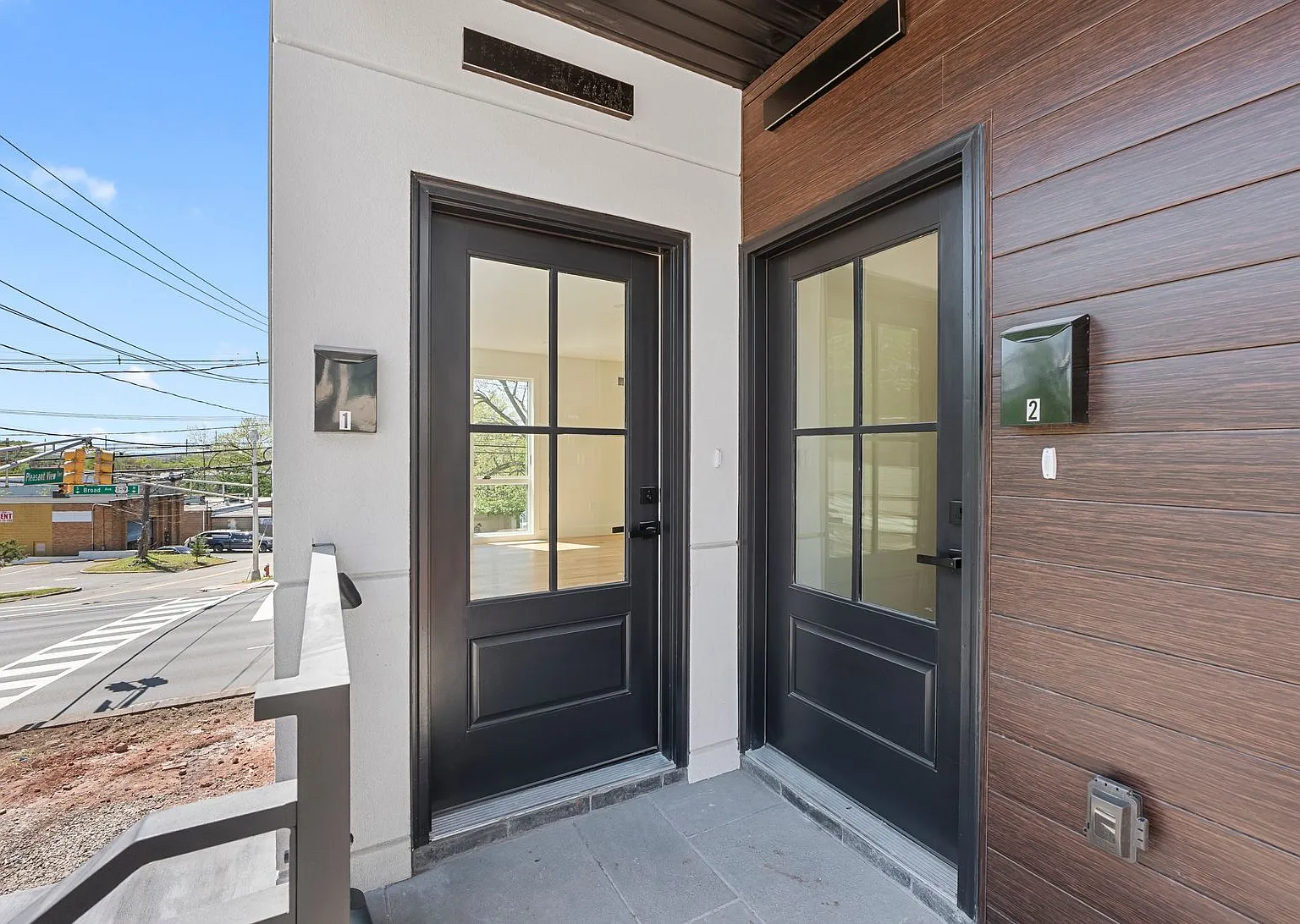 849 Pleasantview Ter — Photo 1