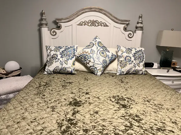 (undisclosed Address), Centereach, NY 11720