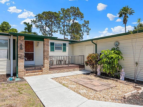 2nd image of 19419 Saddlebrook Ct